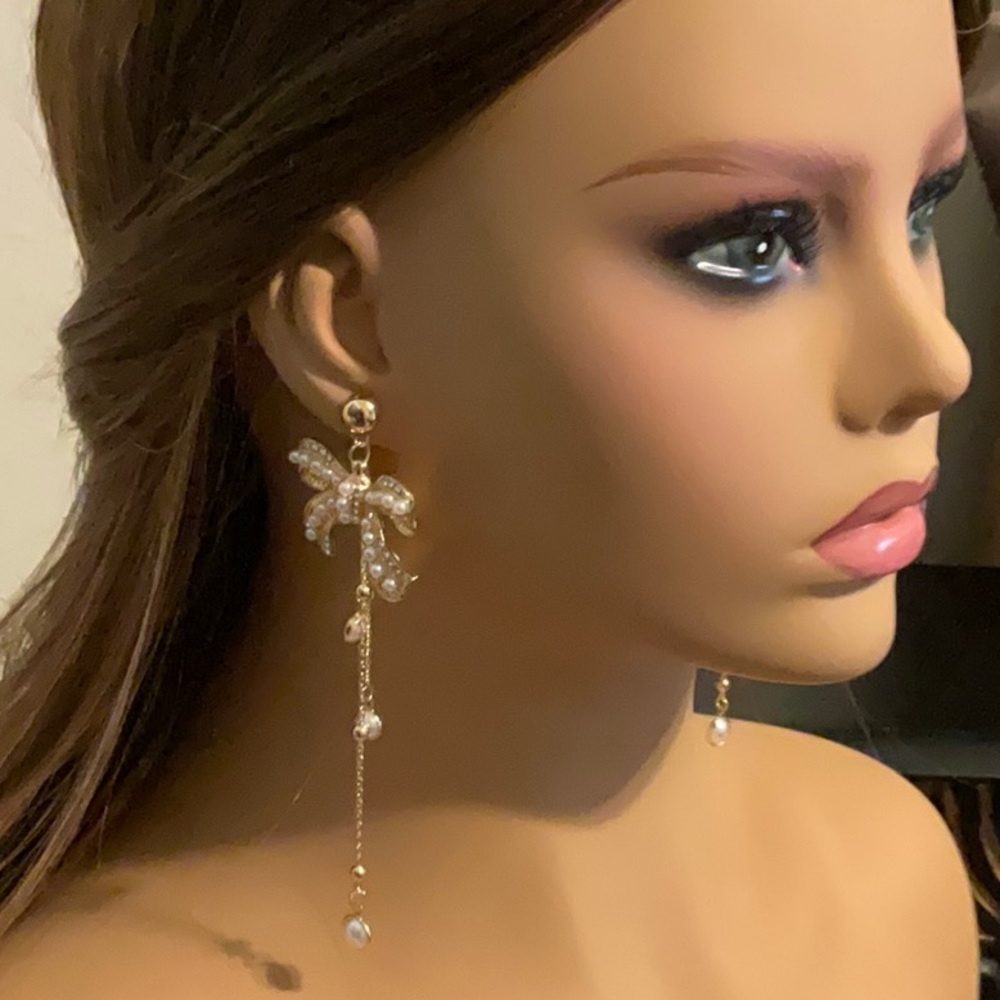 NWT Betsey Johnson earrings